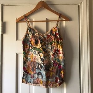 Super cute Prana tank! 🌺